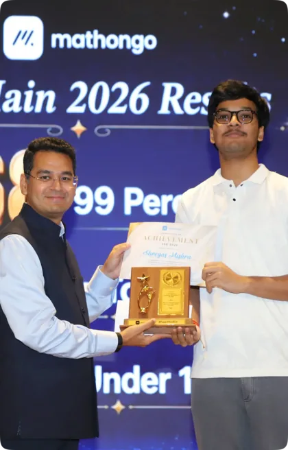 Shreyas Mishra receiving his MathonGo JEE 2026 felicitation